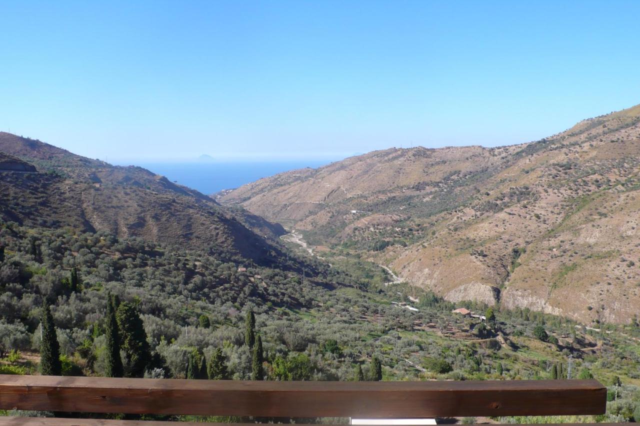Contrada Carmine Bed & Breakfast Reitano  Exterior photo